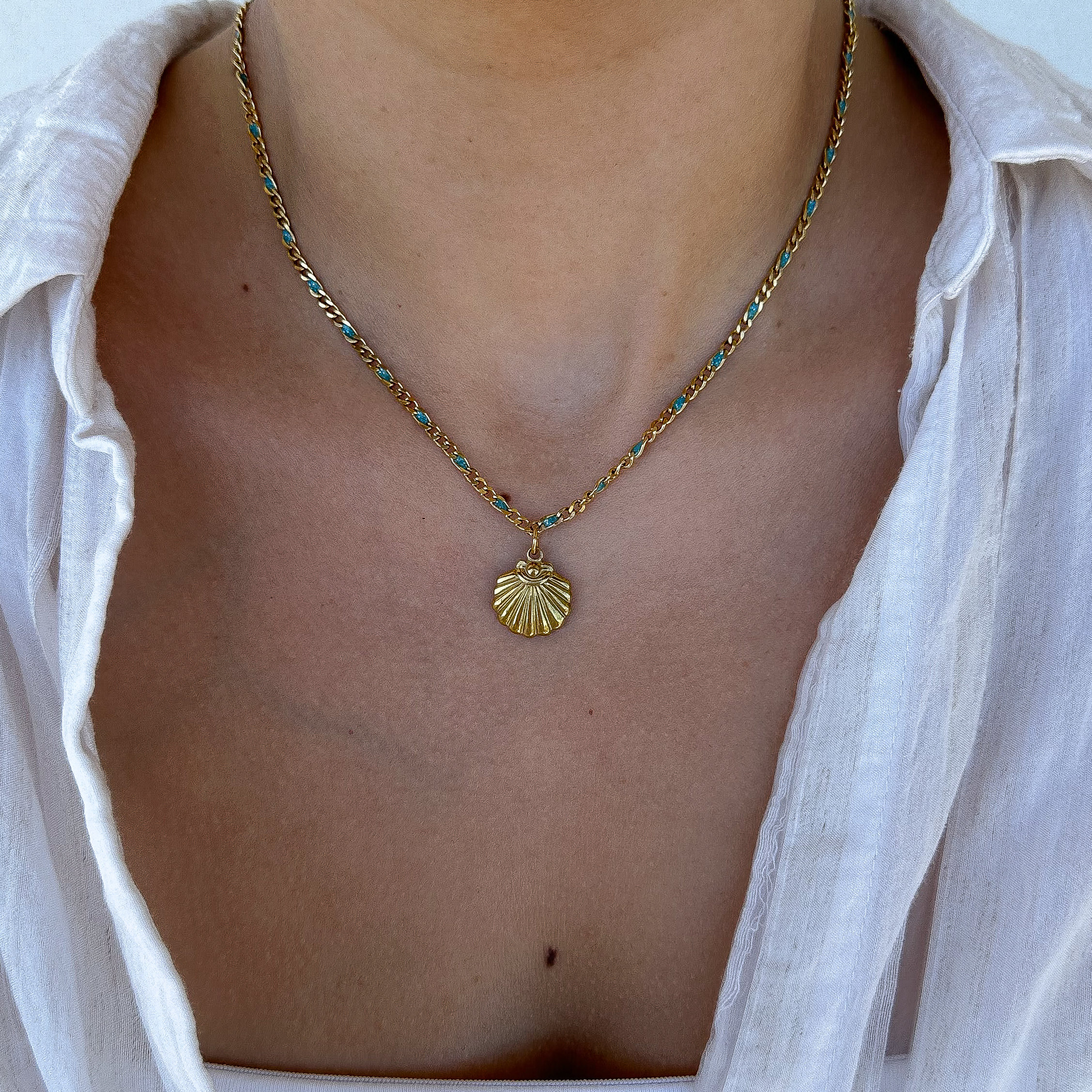Gold Shell Pendant Light Pink Enamel Chain Necklace